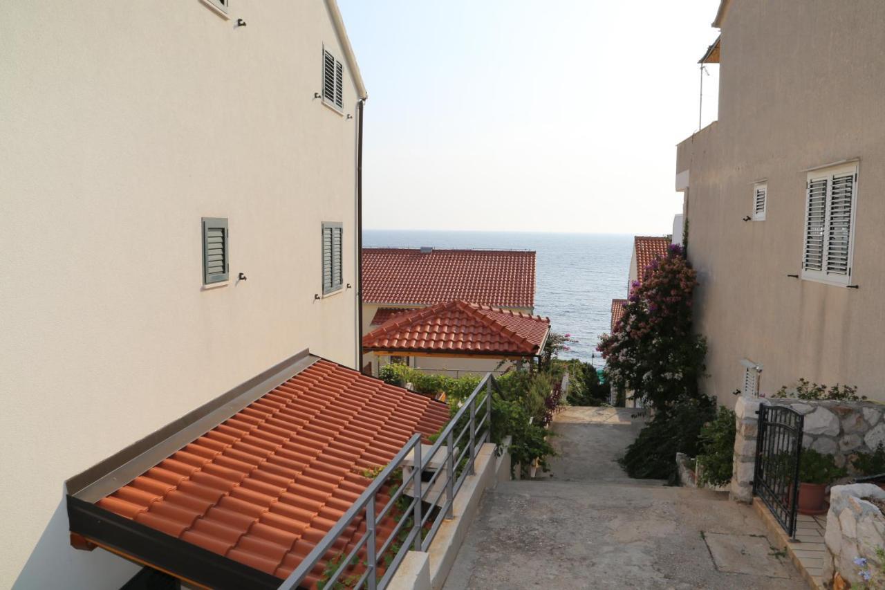 Stipe Plazibat * Hvar Town